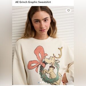 American Eagle Outfitters Cream Sweatshirt Max Grinch sweater